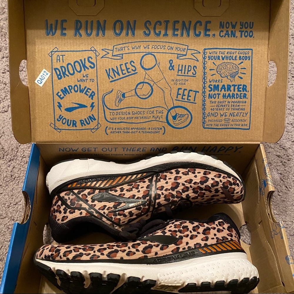 Brooks Adrenaline GTS 20 Leopard Print Shoes